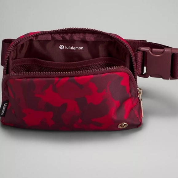 BNWT Rare Lululemon New Year Everywhere Belt 1L - Picture 13 of 14